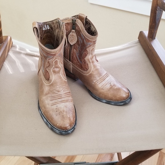 ariat short boots